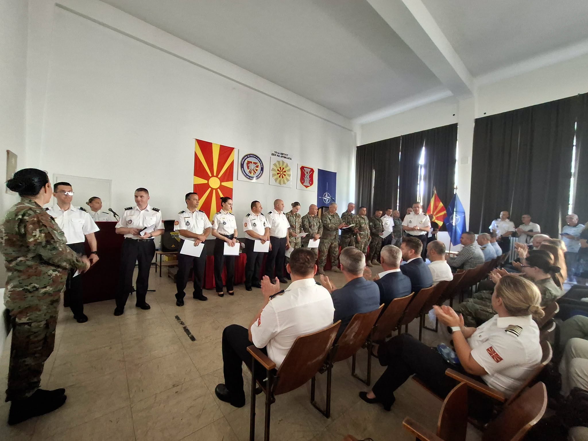 признанија во касарна велес