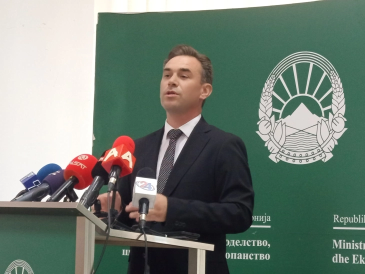 Министер за земјоделство, шумарство и водостопанство Борче Серафимовски